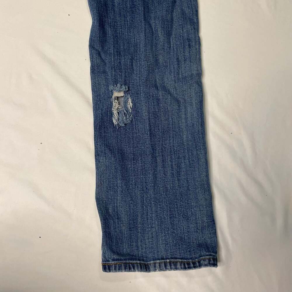 Levi’s 515 Straight Leg Jeans Women’s Size 6 Distressed Denim - Picture 8 of 9